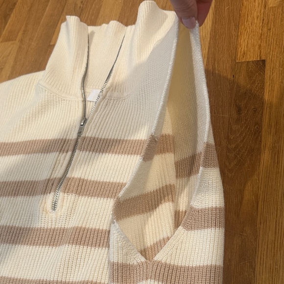 Double Zero | Women’s Striped Sleeveless Zip-Up Sweater Vest - Picture 11 of 11